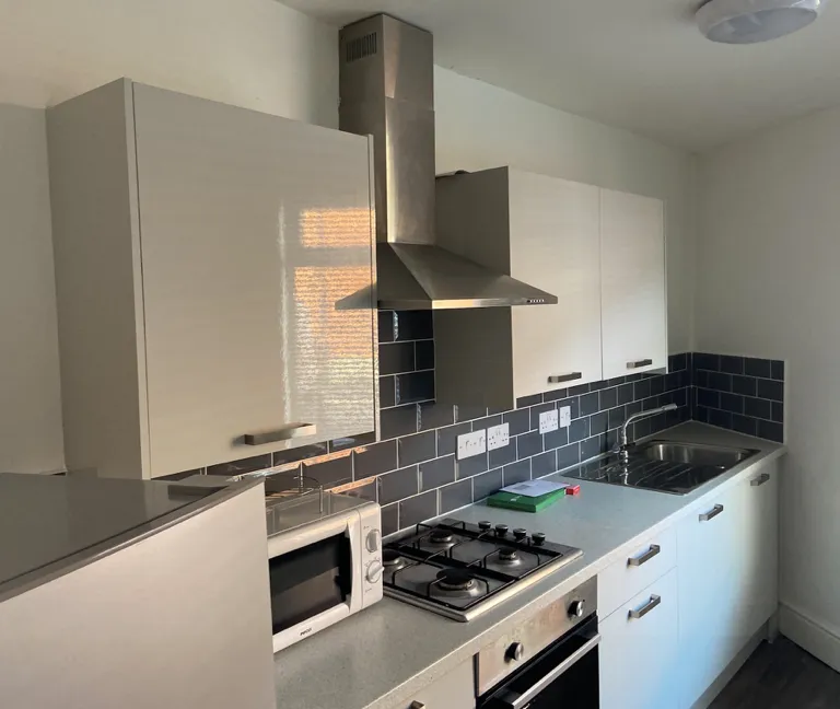 Arthur St // 2 Bed & 2 Bath // JUNE 2026 - Image 1